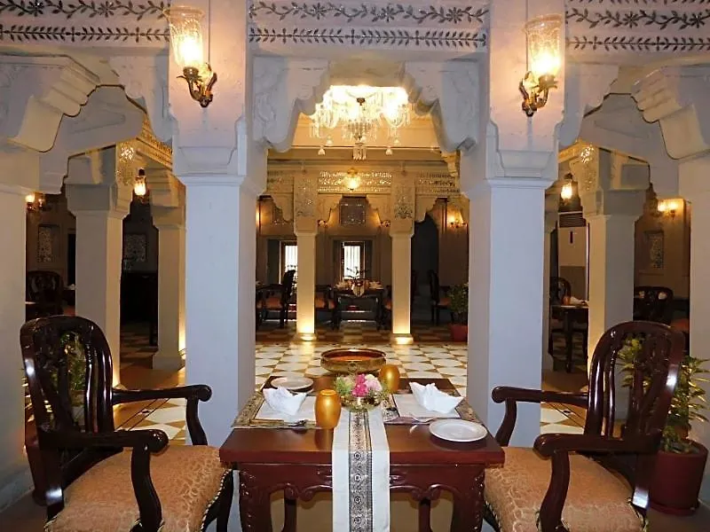 ***** Hotel Brijrama Palace, Varanasi - By The Ganges India